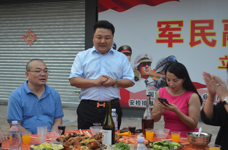 與家同聚，守門神歡迎您的到來