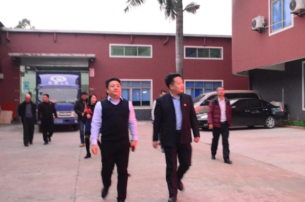 中國中小商業(yè)企業(yè)協(xié)會領導一行蒞臨守門神科技集團